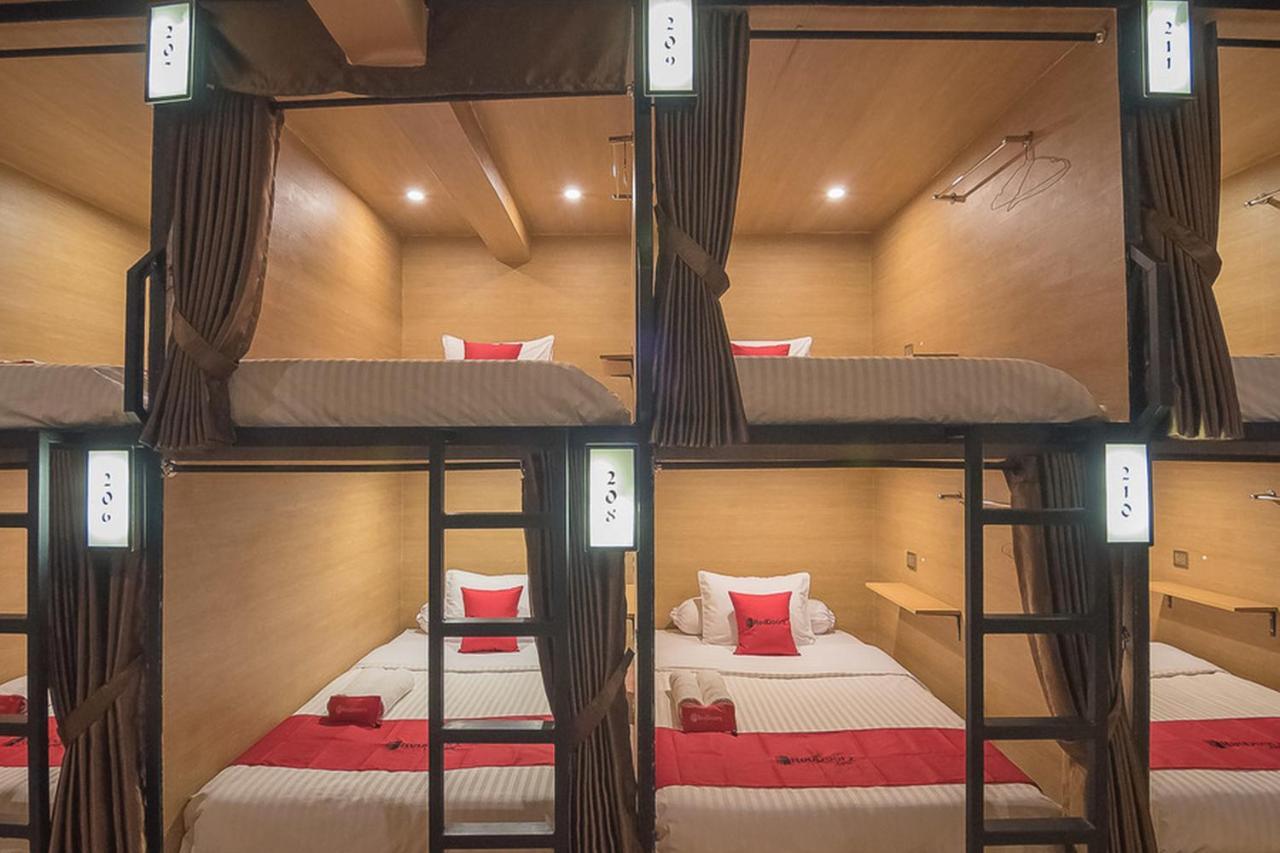 Vk Pods Bandung Albergue Exterior foto